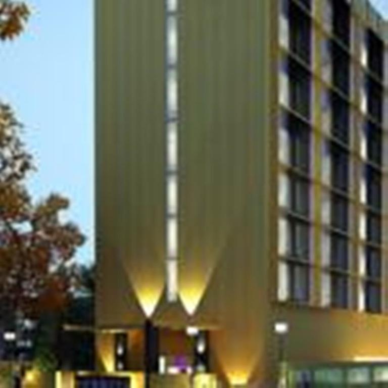 Monotel Kolkata Exterior photo